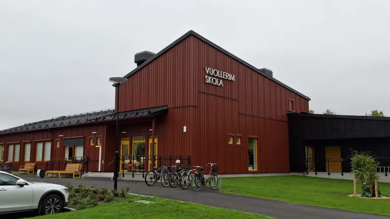 Invigning av nya skolan i Vuollerim